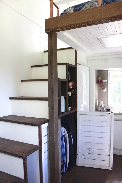 Amazing Handcrafted Movement Tiny House - Tiny House Swoon Handcrafted Movement Tiny House Swoon Pic