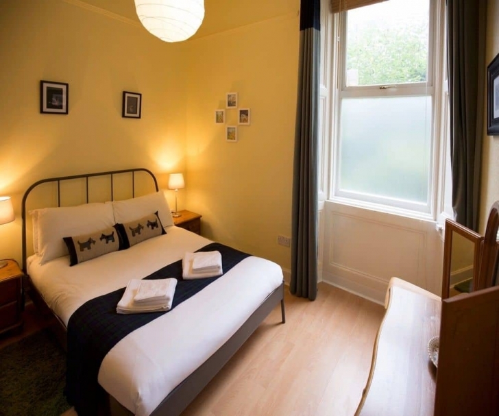 Fascinating Book 3 Bedroom Flat In South Centre Of Edinburgh Sleeps 6 In Three Bedroom Flat Edinburgh Photo