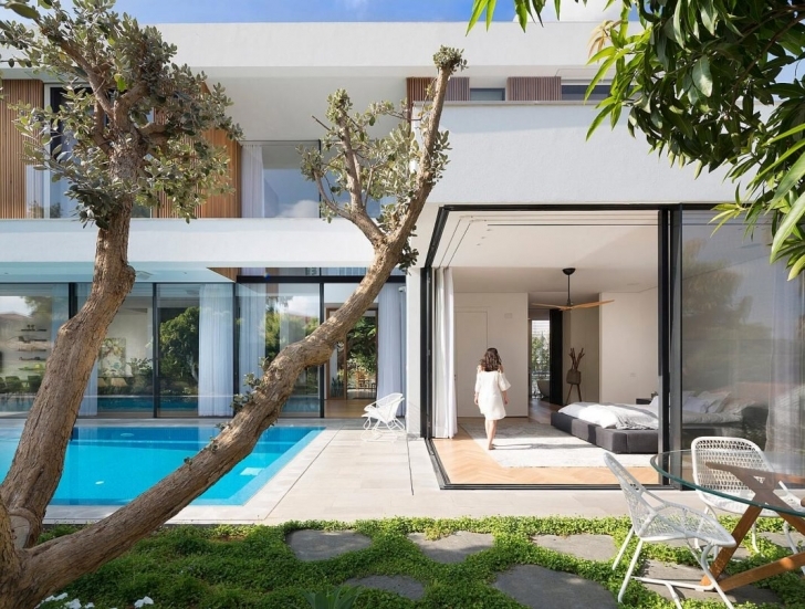 Marvelous L Shaped House Designed To Have The Park With Eucalyptus Trees Seen L Shaped House Pictures Picture