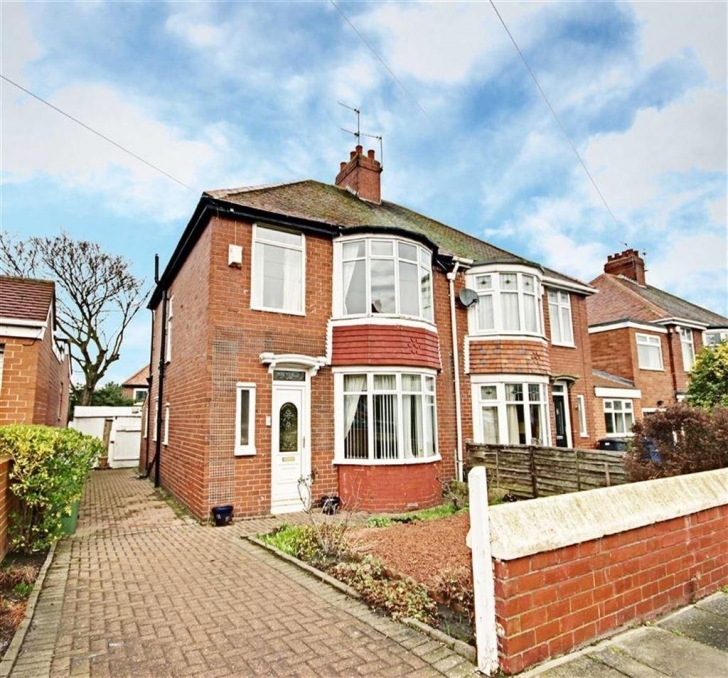 Outstanding Dartford Road, South Shields, Tyne And Wear 3 Bed Semi-Detached Five Bedroom House For Sale South Shields Picture