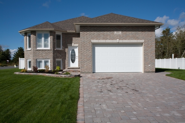 Remarkable Houses For Rent With Garage Near Me - House For Rent Near Me Houses With Garage Photo