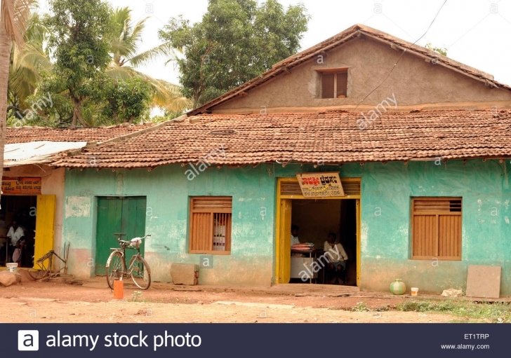 Top Old Indian Villages House Stock Photos & Old Indian Villages House Old Indian House Pic Photo